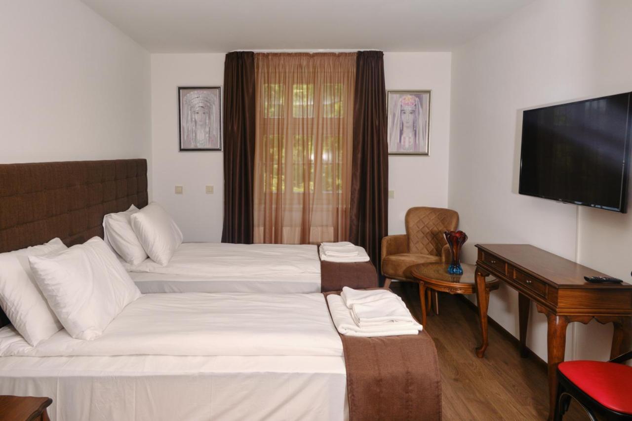 Hotel Splendid Plevna Exterior foto