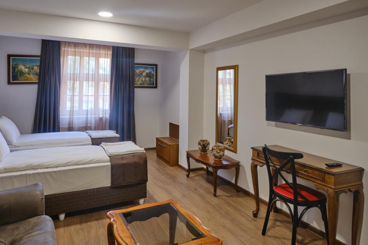 Hotel Splendid Plevna Exterior foto
